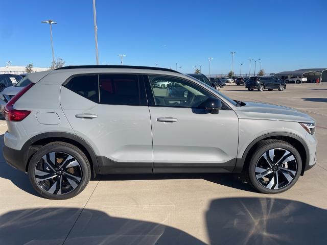 2025 Volvo XC40 Vehicle Photo in Grapevine, TX 76051