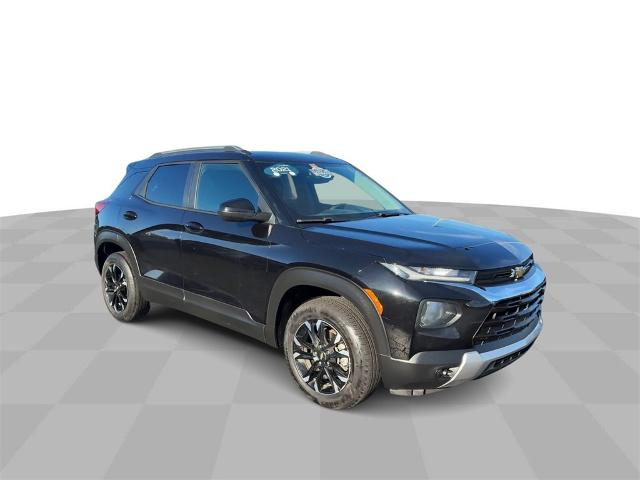 Used 2021 Chevrolet Trailblazer LT with VIN KL79MRSL5MB157795 for sale in Center Line, MI