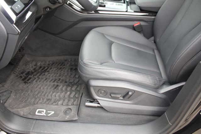 2025 Audi Q7 Vehicle Photo in HOUSTON, TX 77090