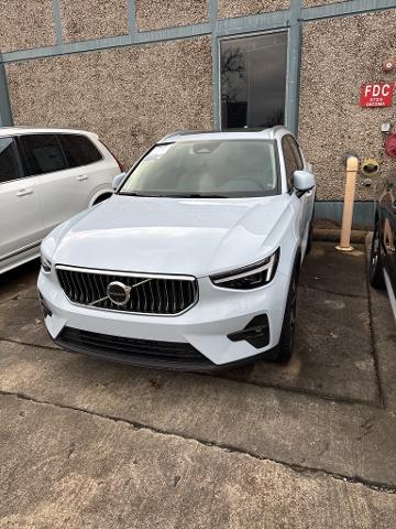 2025 Volvo XC40 Vehicle Photo in Houston, TX 77007