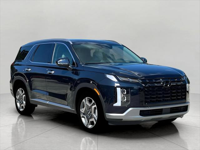 2025 Hyundai PALISADE Vehicle Photo in Green Bay, WI 54304