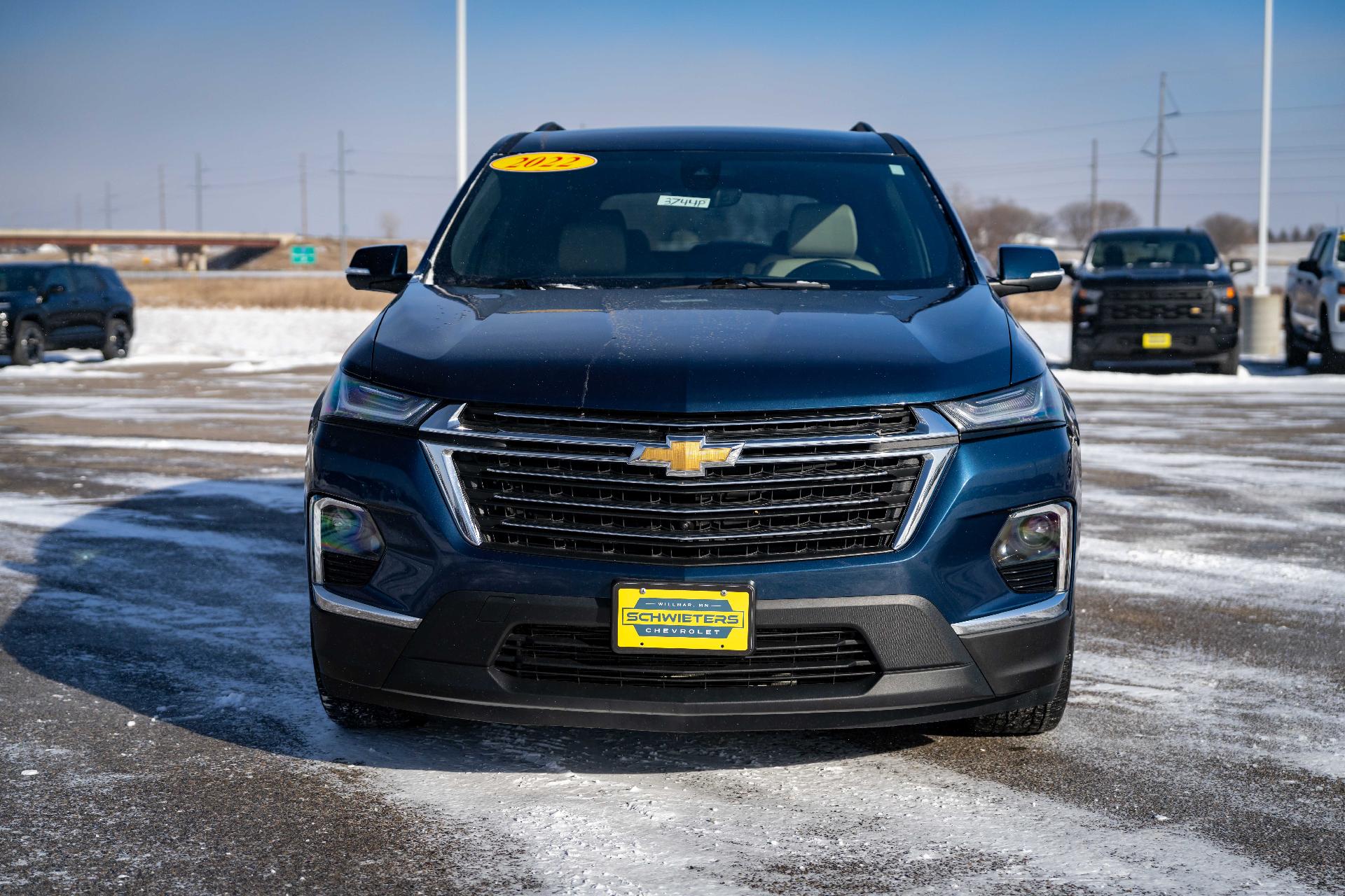 Used 2022 Chevrolet Traverse 3LT with VIN 1GNEVHKW1NJ167077 for sale in Willmar, Minnesota