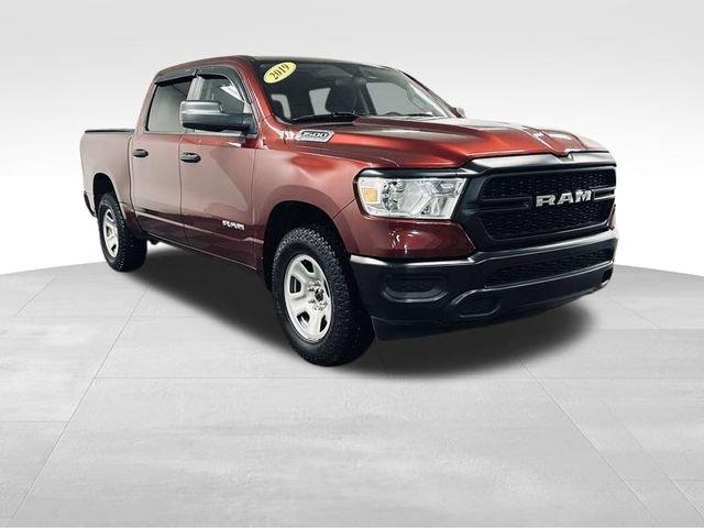 2019 Ram 1500 Vehicle Photo in MEDINA, OH 44256-9631