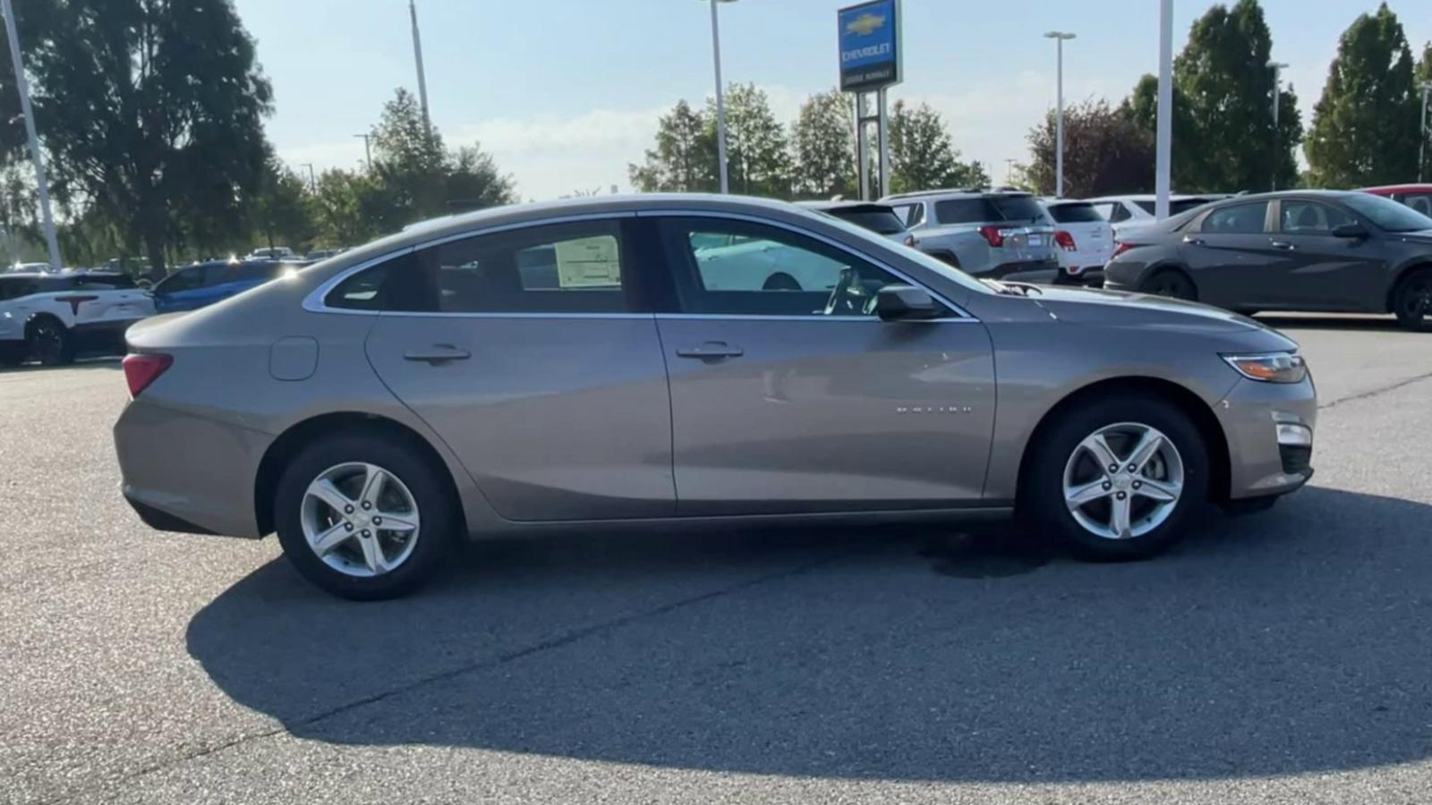 2025 Chevrolet Malibu Vehicle Photo in BENTONVILLE, AR 72712-4322