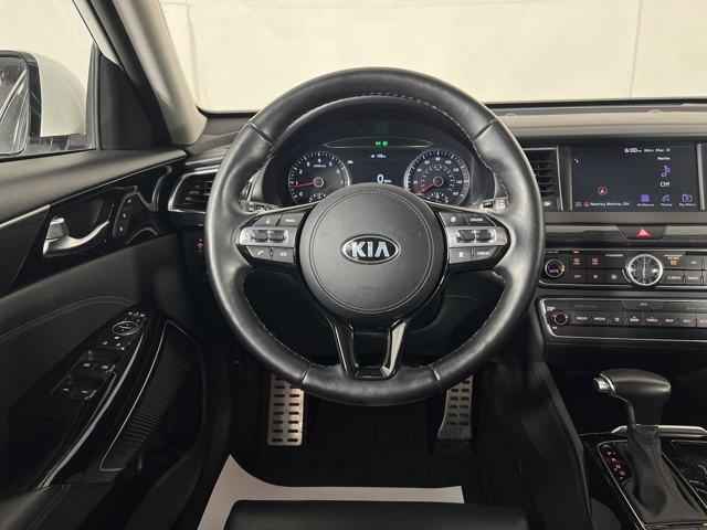 2019 Kia Cadenza Vehicle Photo in MEDINA, OH 44256-9001