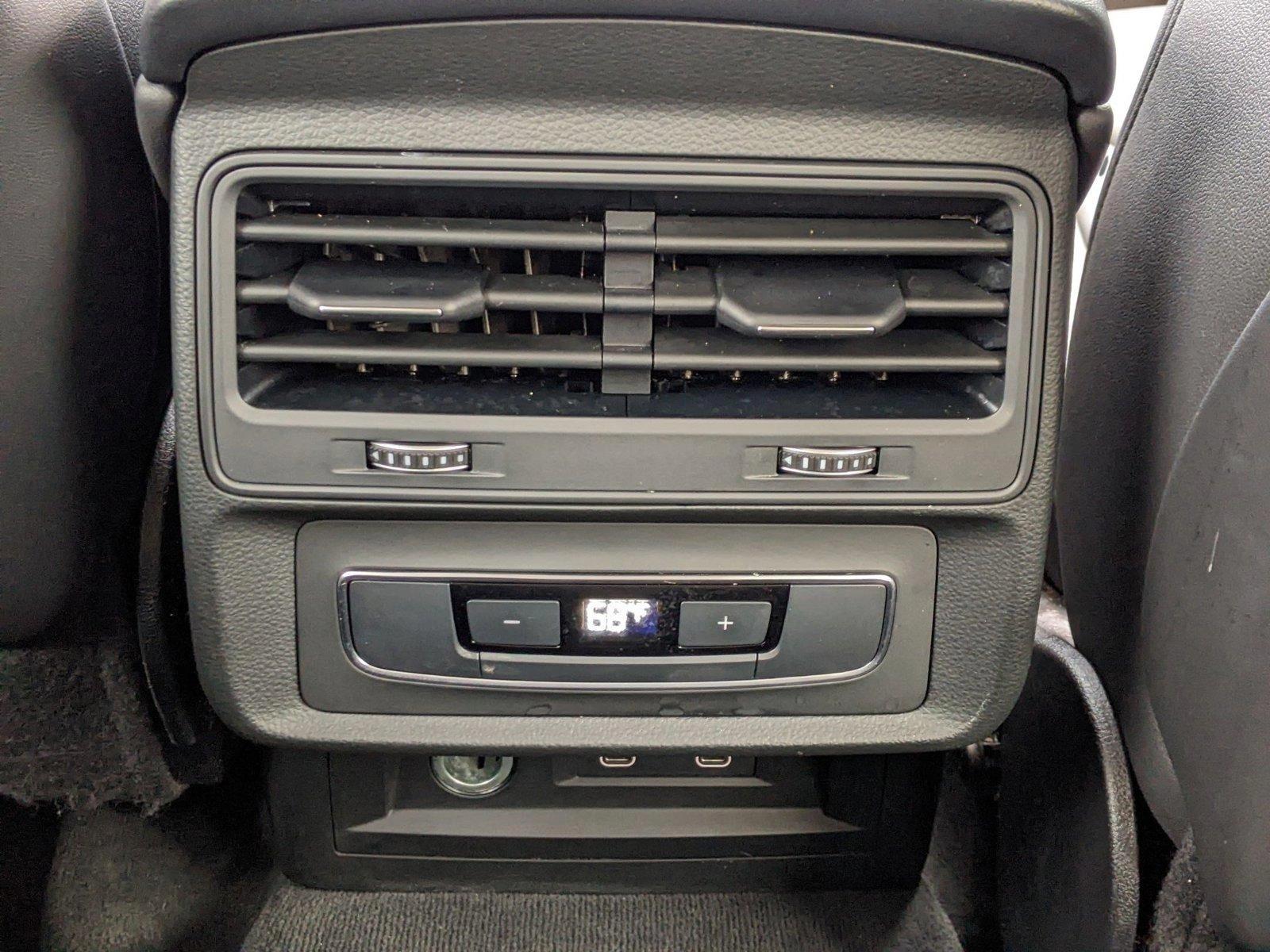 2024 Audi Q7 Vehicle Photo in TIMONIUM, MD 21093-2300