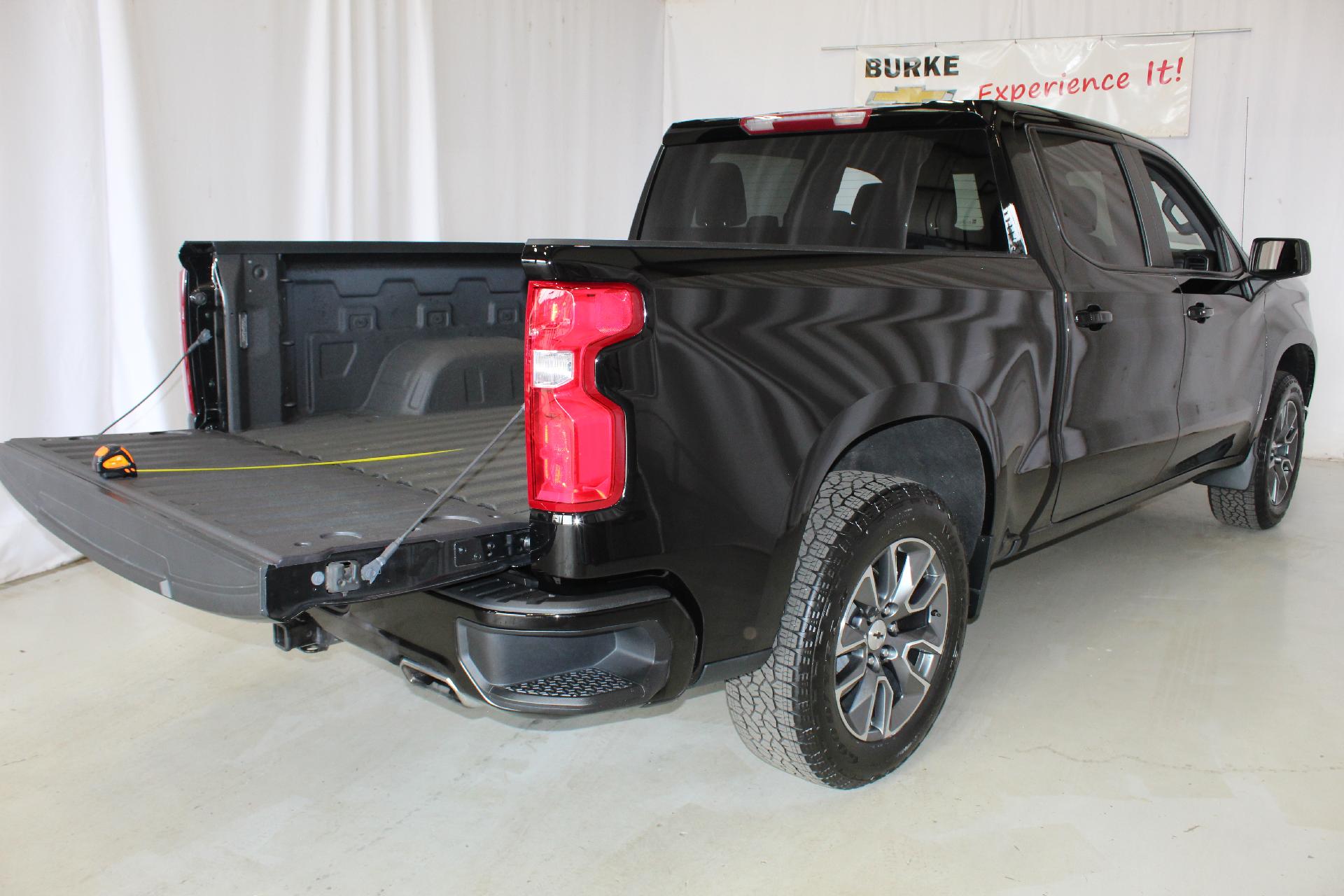 2023 Chevrolet Silverado 1500 Vehicle Photo in NORTHAMPTON, MA 01060-1120
