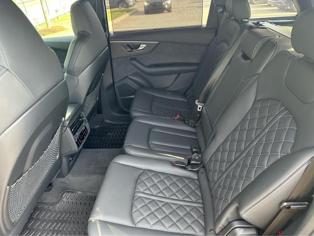 2025 Audi SQ7 Vehicle Photo in HOUSTON, TX 77090