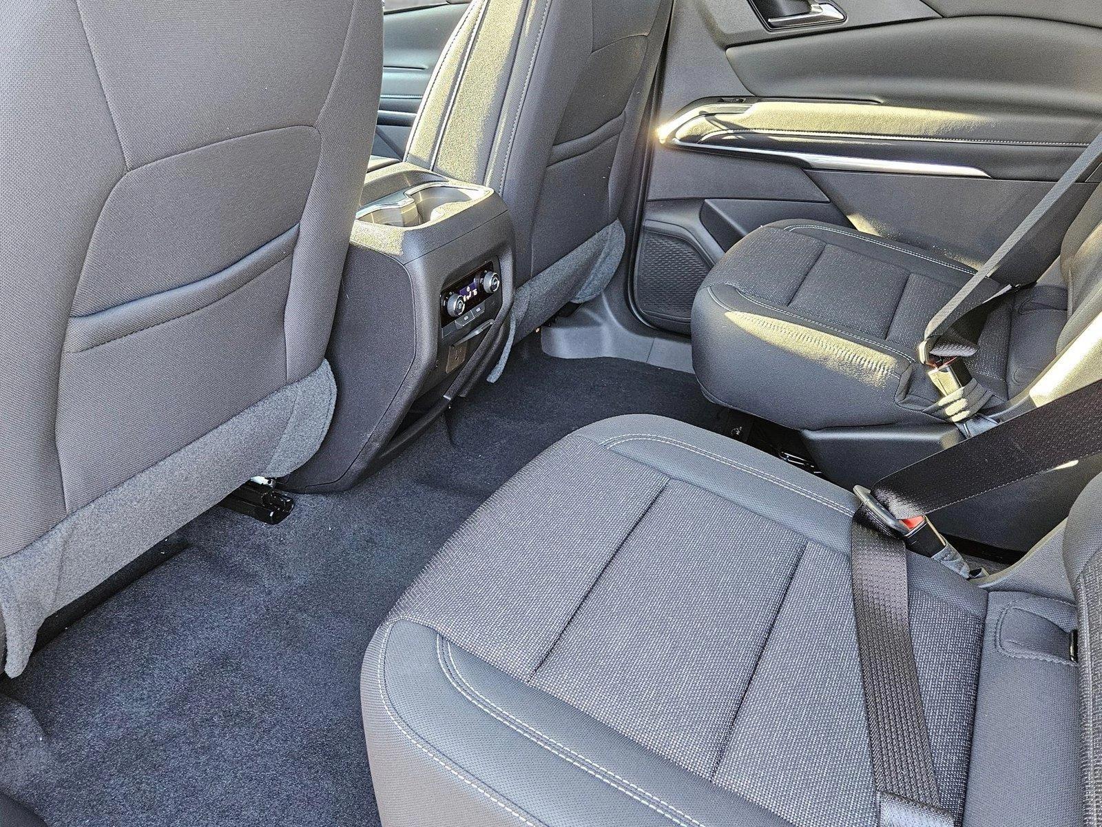 2025 Chevrolet Traverse Vehicle Photo in GREENACRES, FL 33463-3207