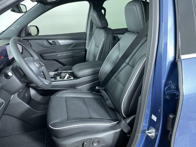 2025 Buick Enclave Vehicle Photo in GILBERT, AZ 85297-0402