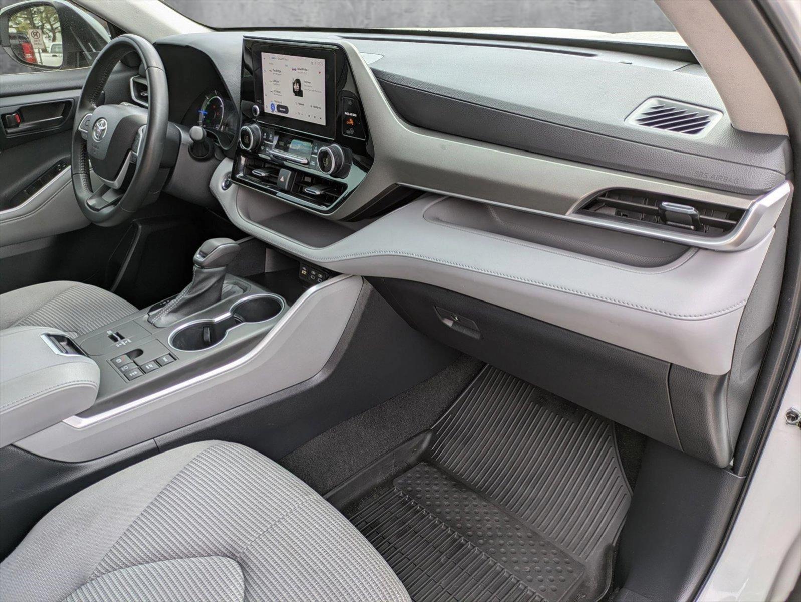 2023 Toyota Highlander Vehicle Photo in GOLDEN, CO 80401-3850