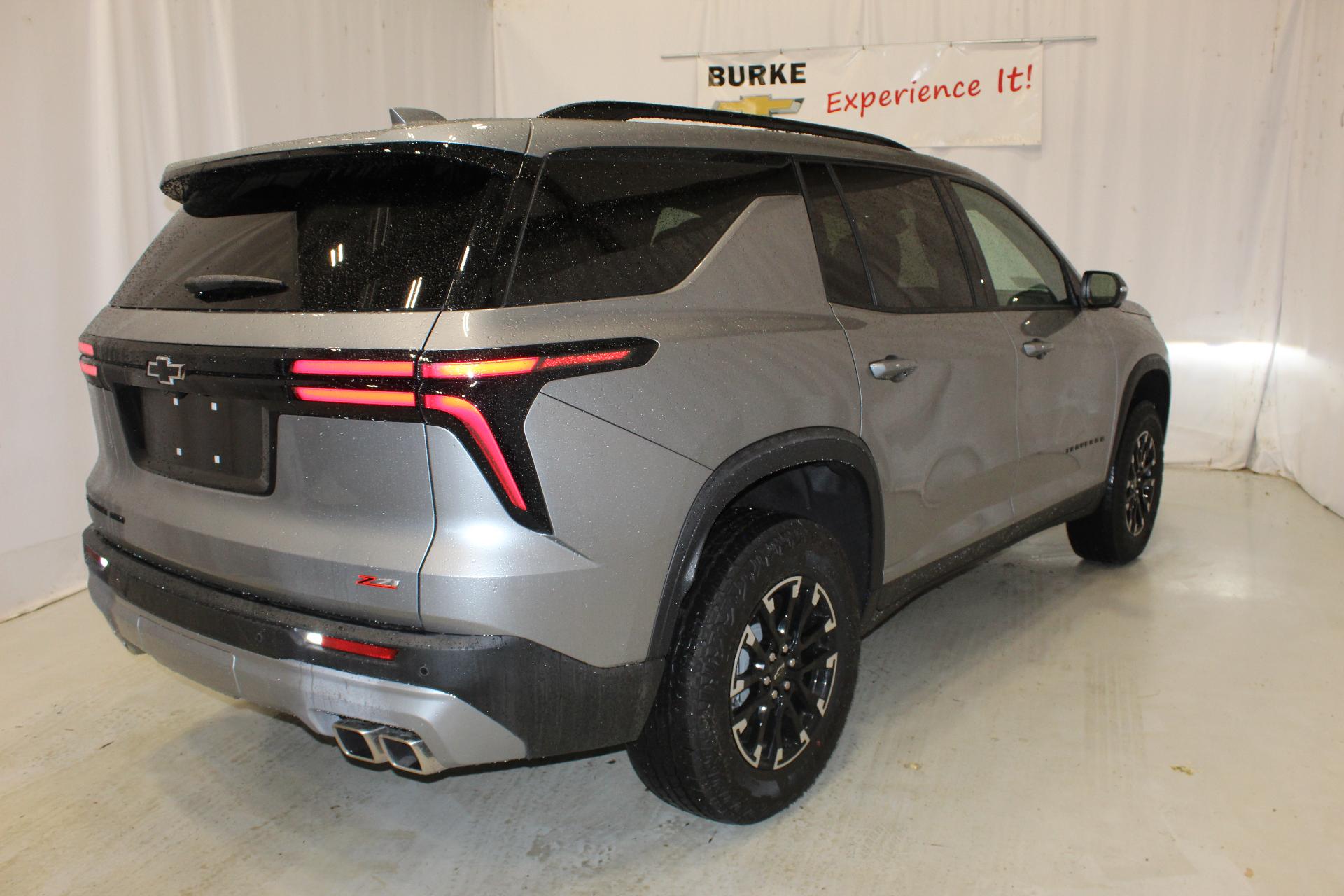 2025 Chevrolet Traverse Vehicle Photo in NORTHAMPTON, MA 01060-1120