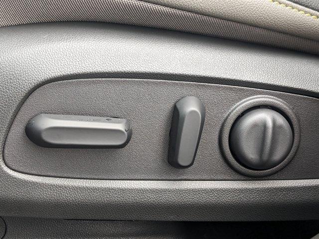 2025 Chevrolet Trax Vehicle Photo in BRUNSWICK, GA 31525-1881