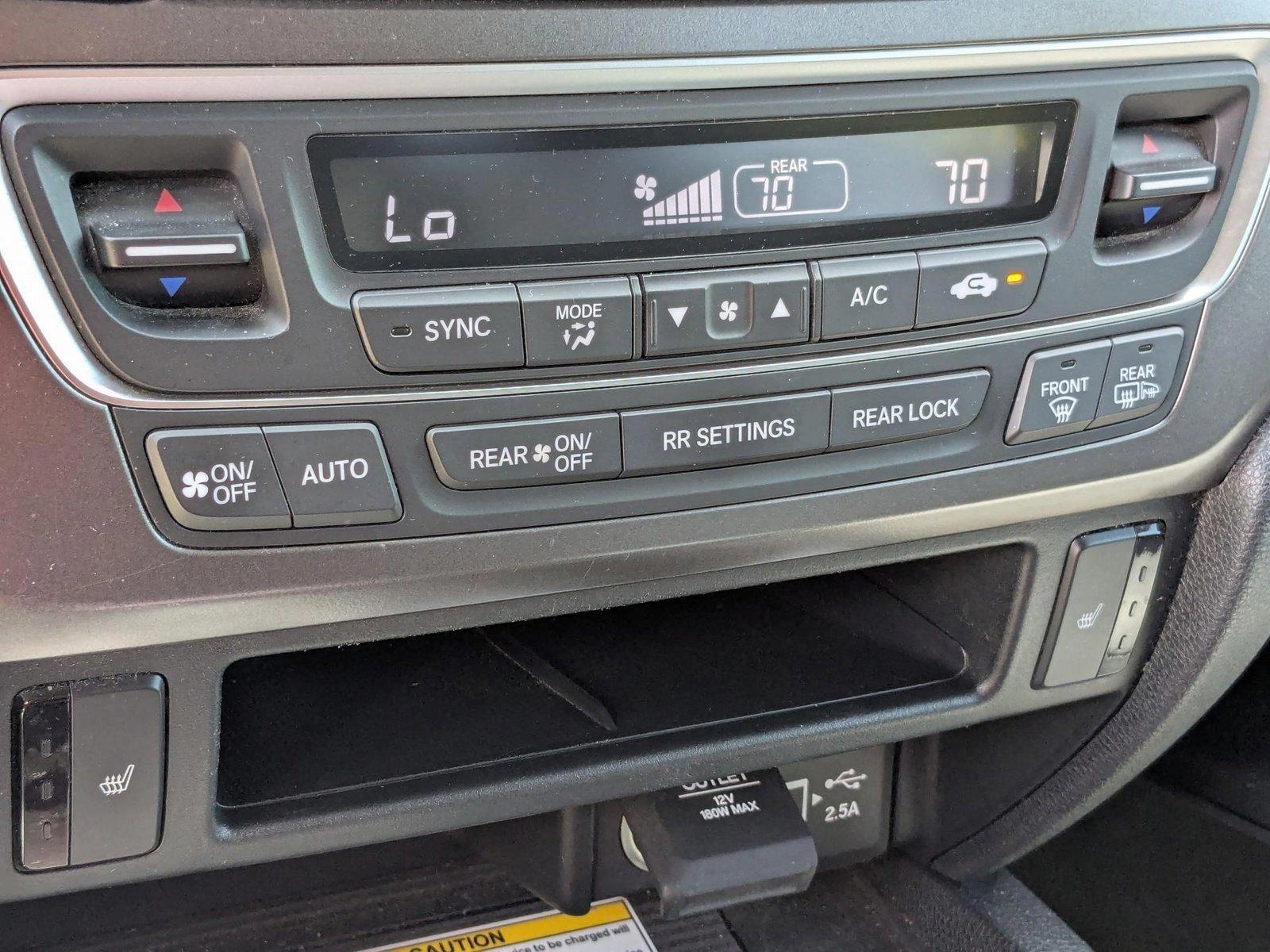 2022 Honda Pilot Vehicle Photo in Miami, FL 33015