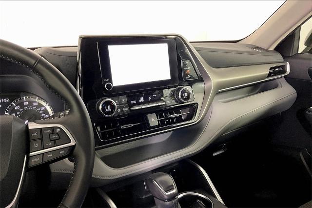 2024 Toyota Highlander Vehicle Photo in Tulsa, OK 74129