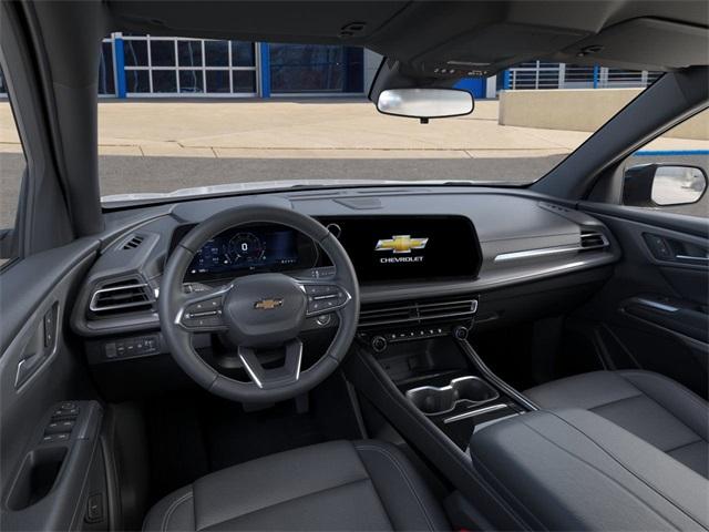 2025 Chevrolet Traverse Vehicle Photo in ENGLEWOOD, CO 80113-6708