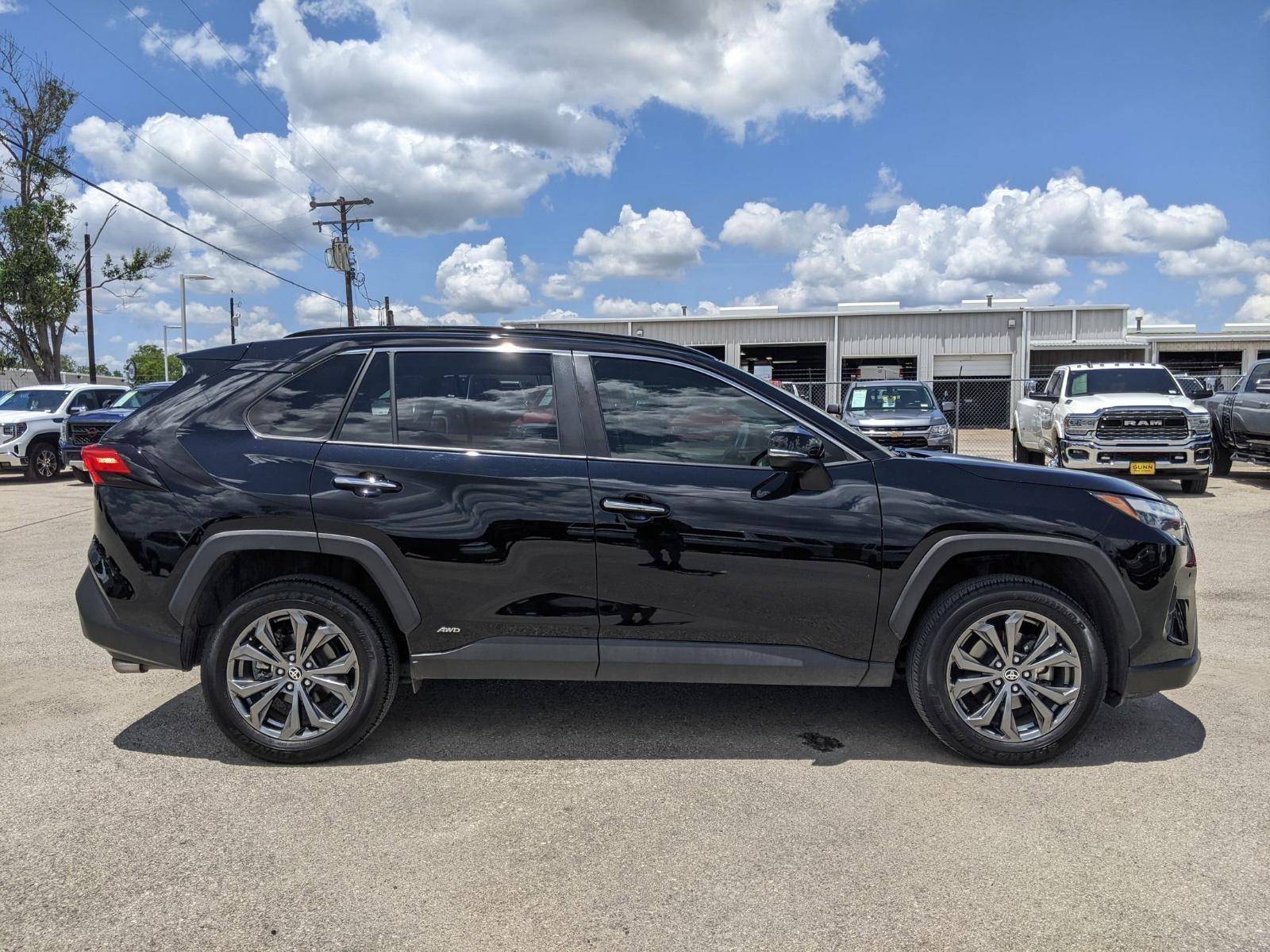 2022 Toyota RAV4 Vehicle Photo in Seguin, TX 78155