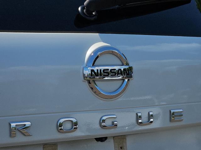 2021 Nissan Rogue Vehicle Photo in TREVOSE, PA 19053-4984