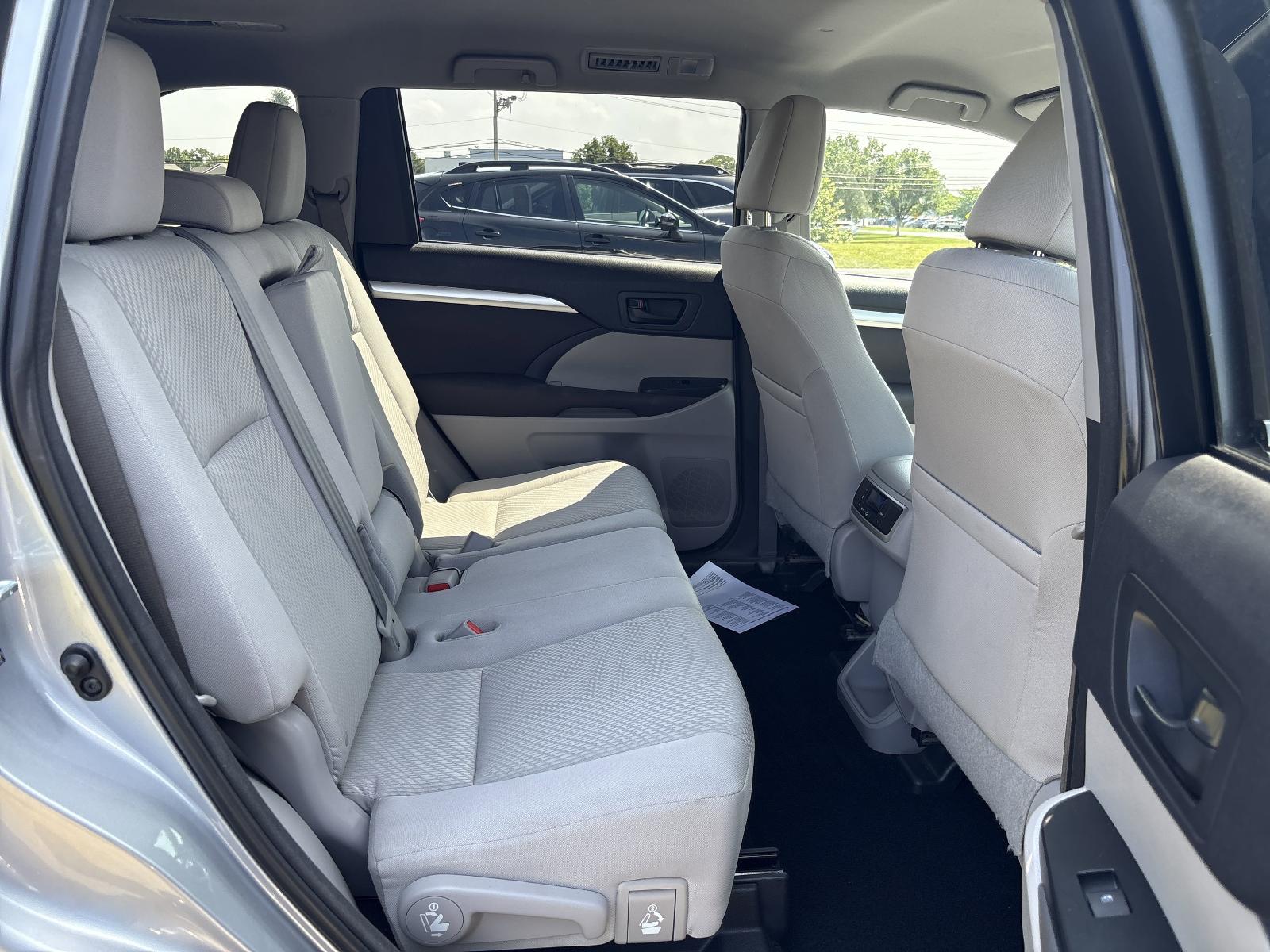 2014 Toyota Highlander Vehicle Photo in Mechanicsburg, PA 17050