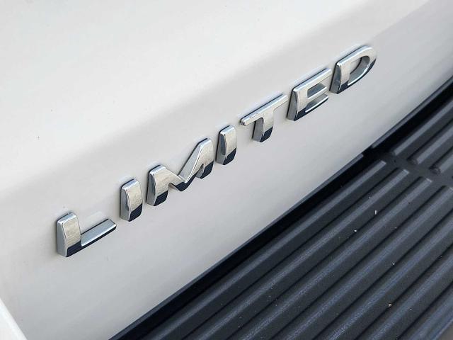 2019 Ford Expedition Max Vehicle Photo in DENTON, TX 76210-9321