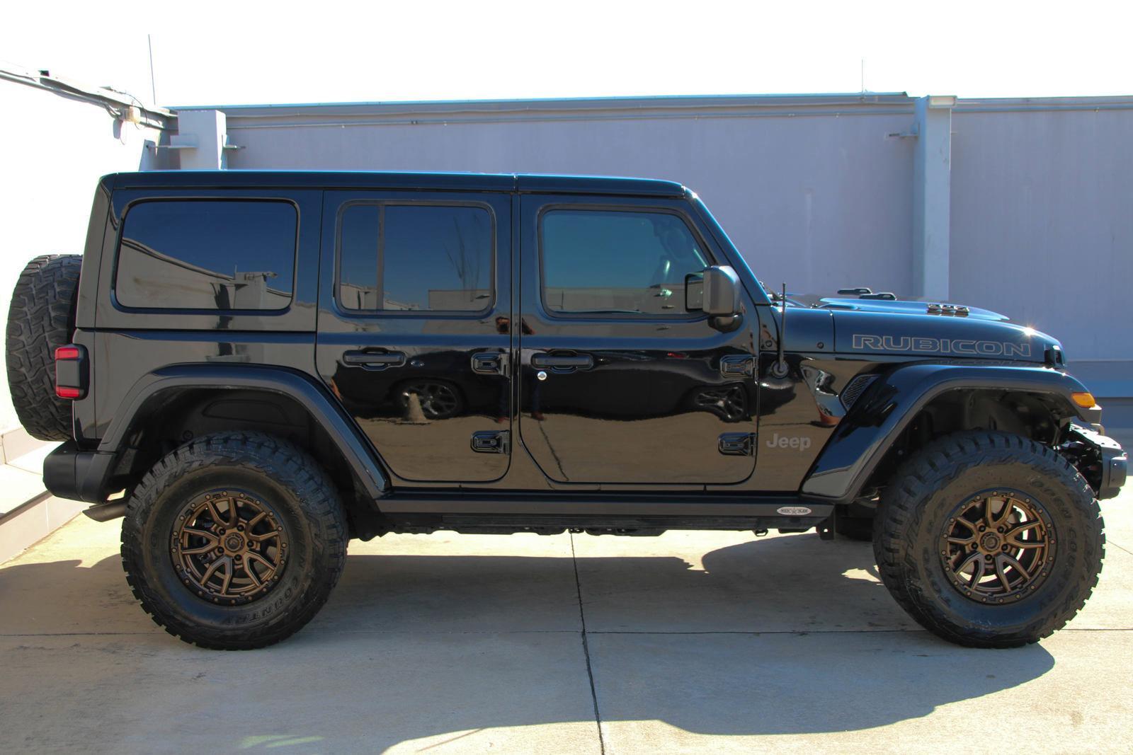 2023 Jeep Wrangler Vehicle Photo in SUGAR LAND, TX 77478