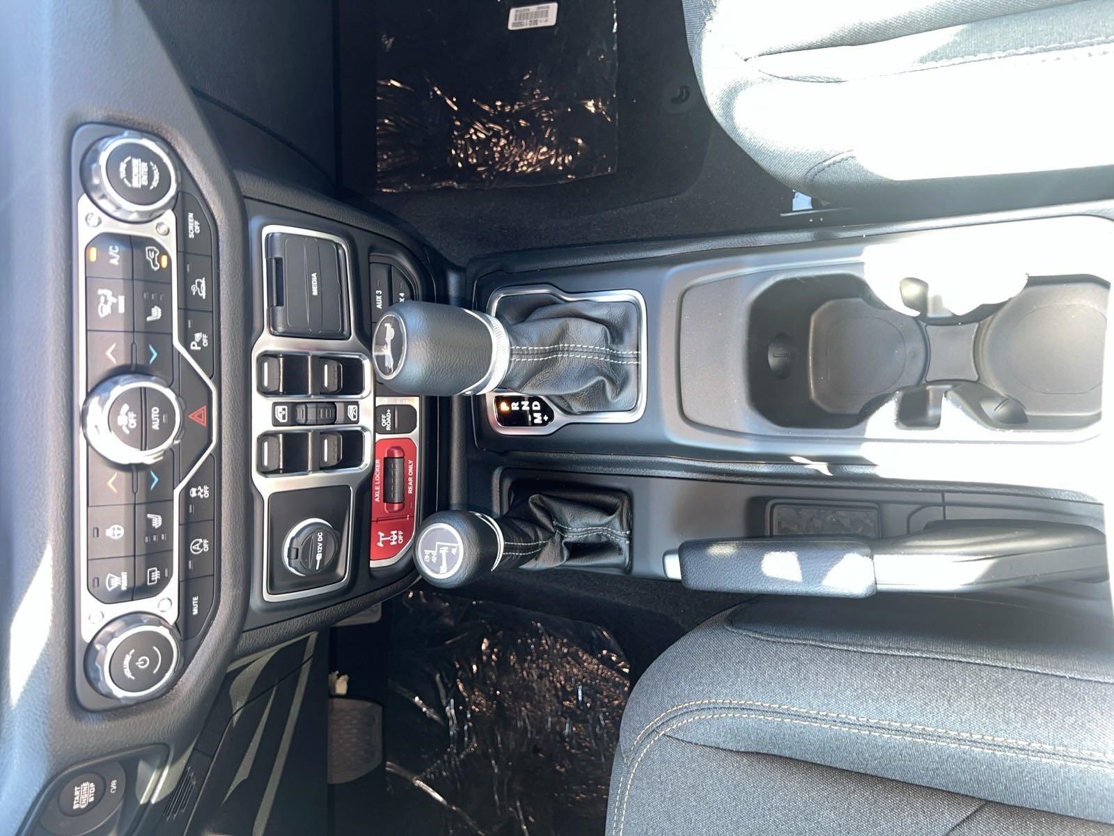2024 Jeep Wrangler Vehicle Photo in Mechanicsburg, PA 17050-1707