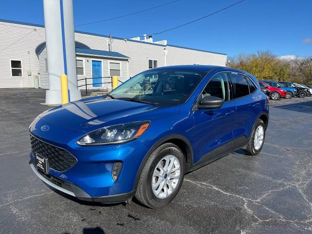 Used 2022 Ford Escape SE with VIN 1FMCU0G65NUA97736 for sale in Kansas City