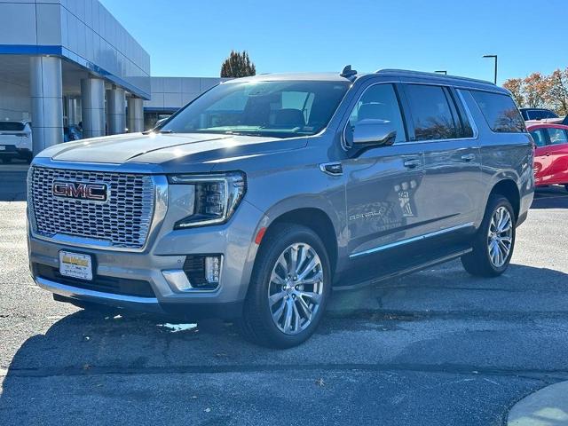 2023 GMC Yukon XL Vehicle Photo in COLUMBIA, MO 65203-3903