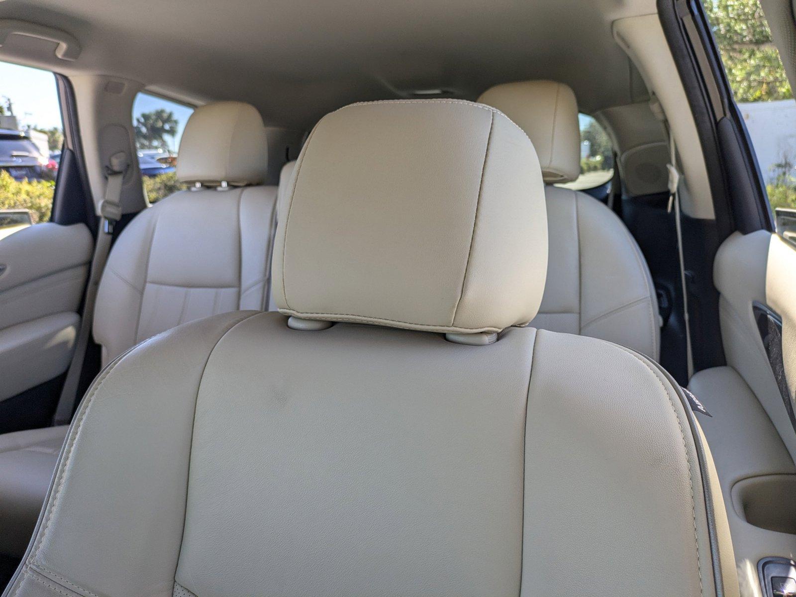 2017 INFINITI QX60 Vehicle Photo in Sarasota, FL 34231