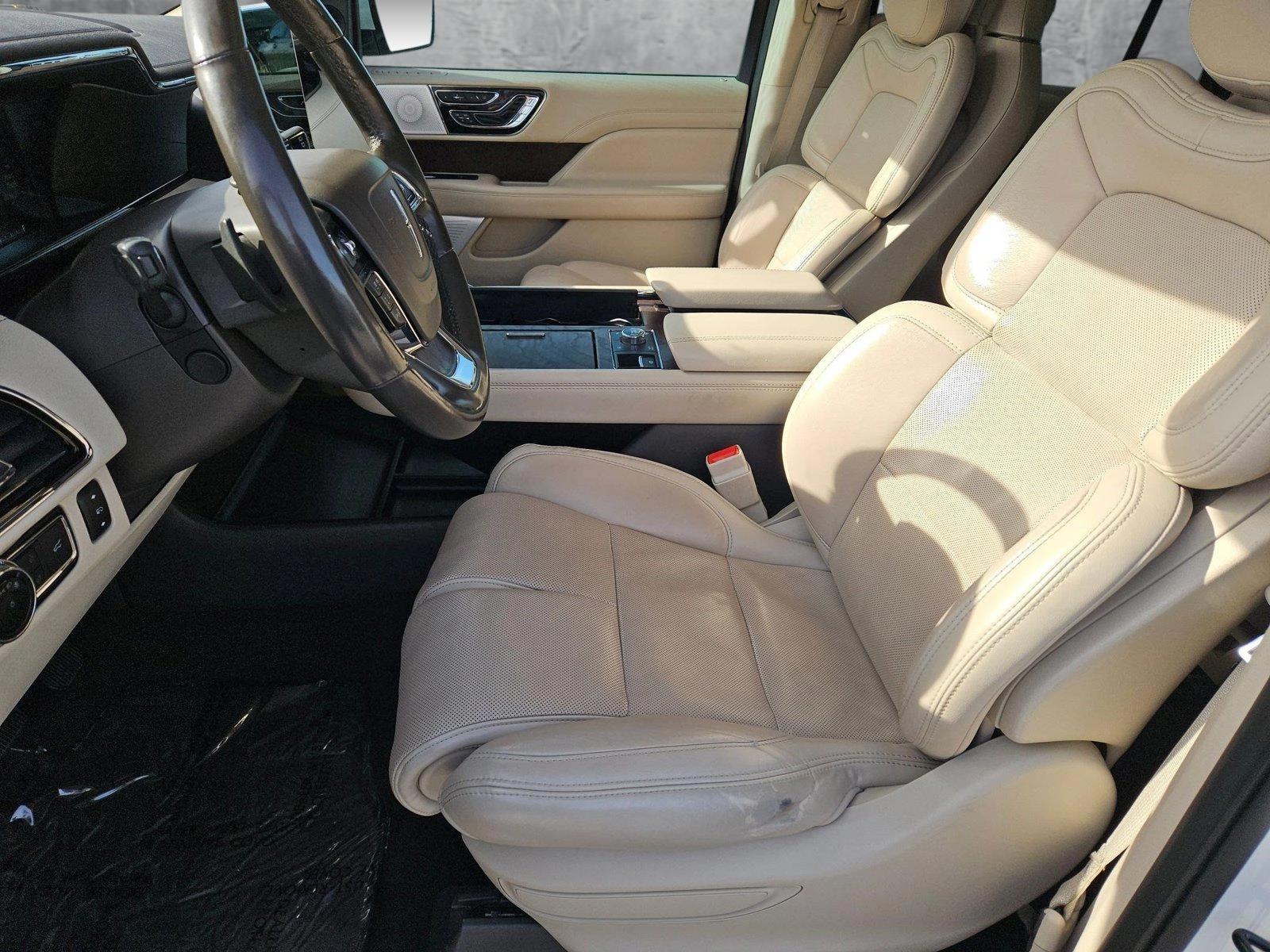 2020 Lincoln Navigator Vehicle Photo in GILBERT, AZ 85297-0446