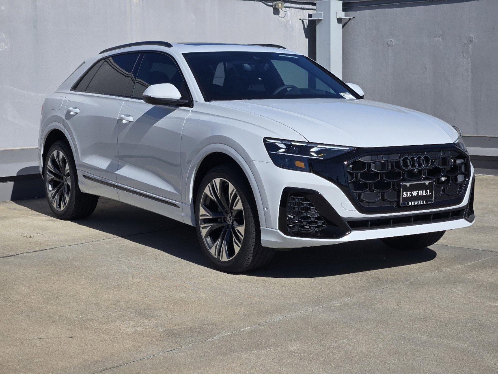 2025 Audi Q8 Vehicle Photo in SUGAR LAND, TX 77478