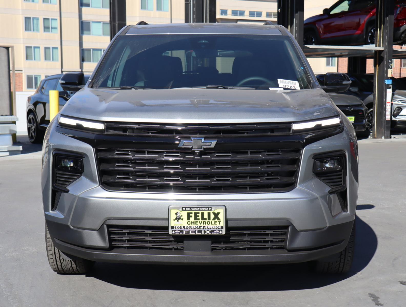 2025 Chevrolet Traverse Vehicle Photo in LOS ANGELES, CA 90007-3794