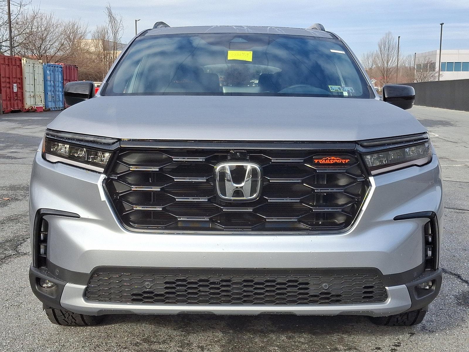 2025 Honda Pilot Vehicle Photo in Harrisburg, PA 17111