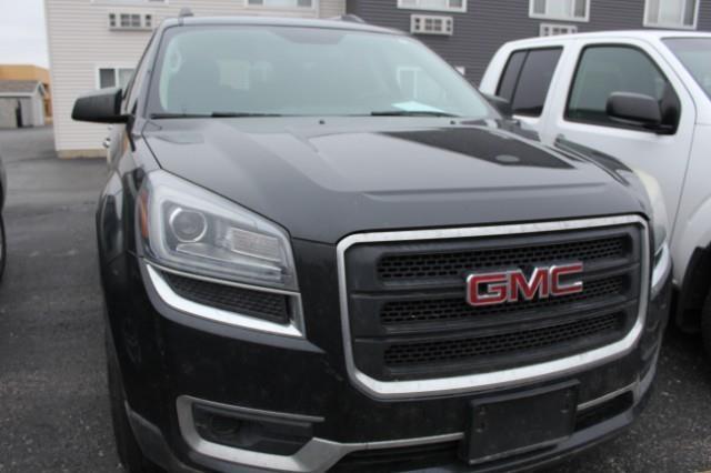 2014 GMC Acadia Vehicle Photo in Green Bay, WI 54304