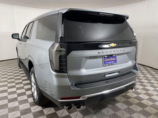 2025 Chevrolet Suburban Vehicle Photo in PHOENIX, AZ 85014-3381