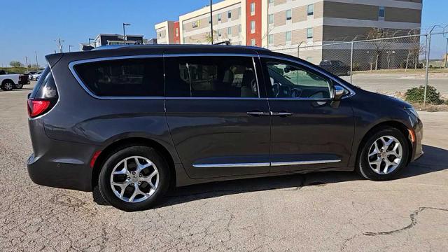 2020 Chrysler Pacifica Vehicle Photo in San Angelo, TX 76901