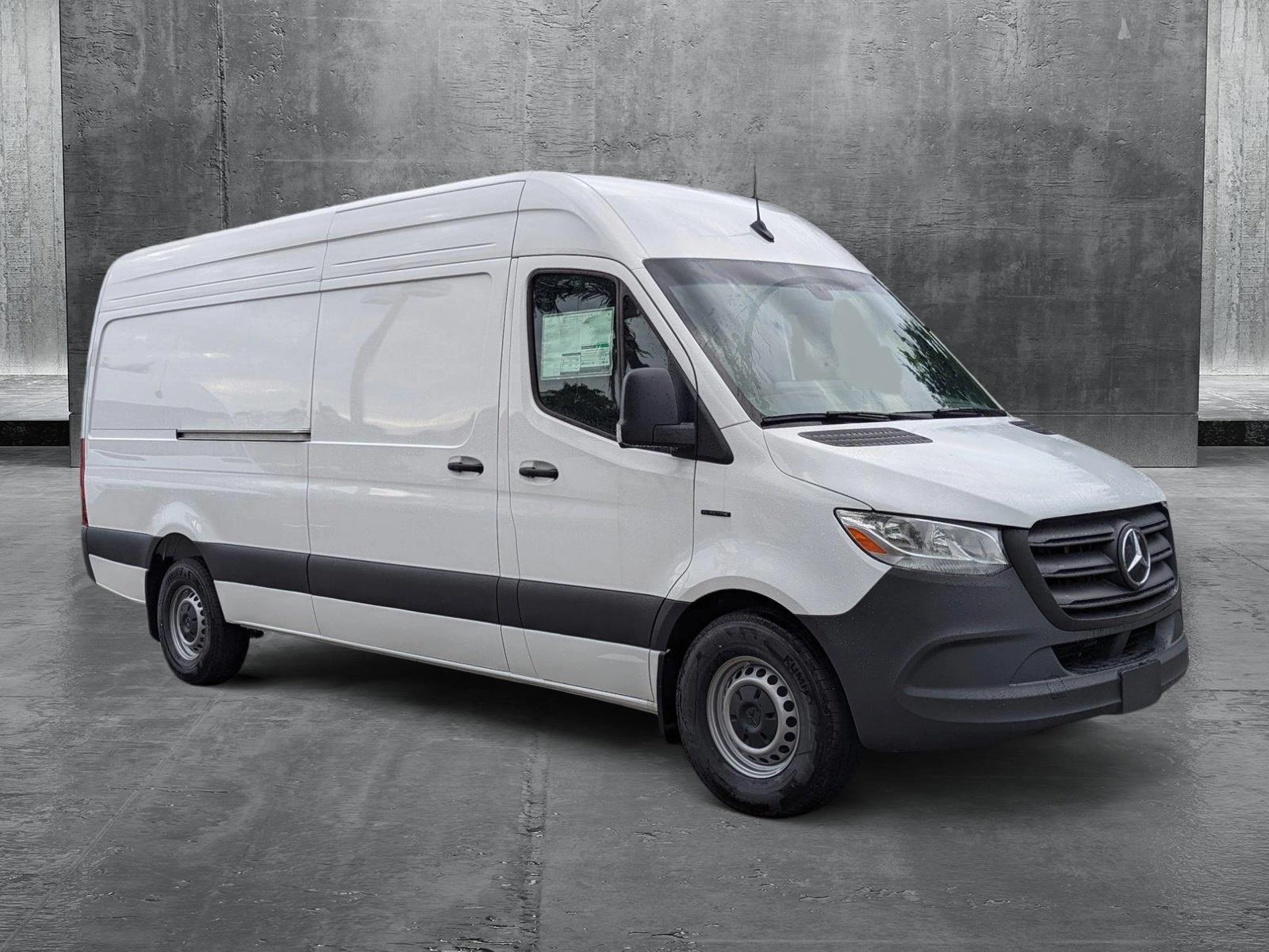 2024 Mercedes-Benz eSprinter Cargo Van Vehicle Photo in Coconut Creek, FL 33073