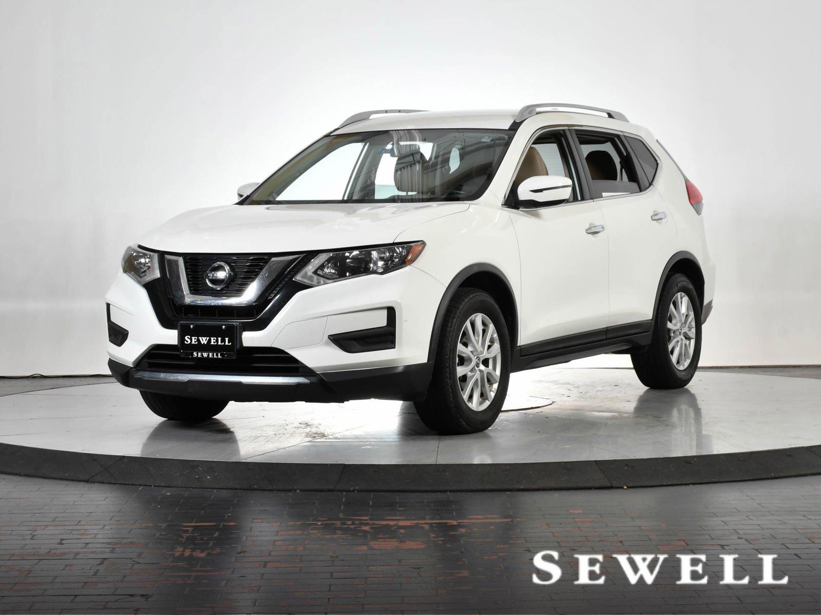 2017 Nissan Rogue Vehicle Photo in DALLAS, TX 75235