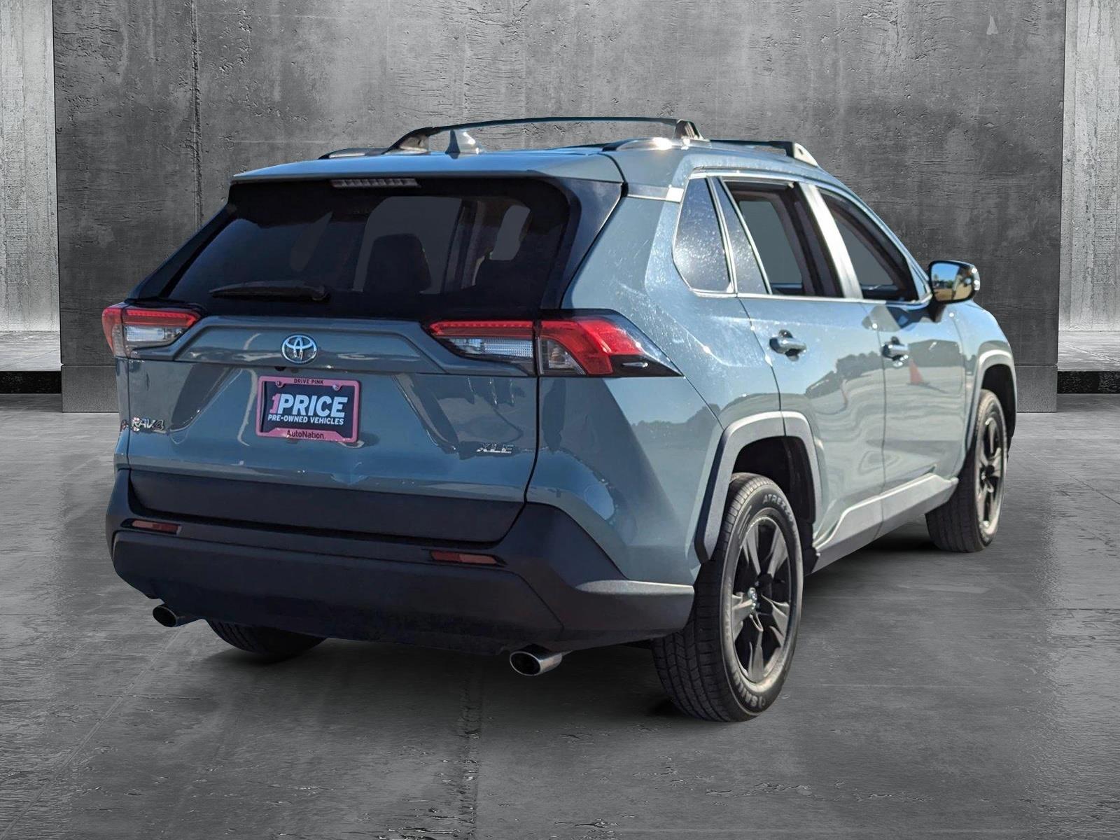 2021 Toyota RAV4 Vehicle Photo in Ft. Myers, FL 33907