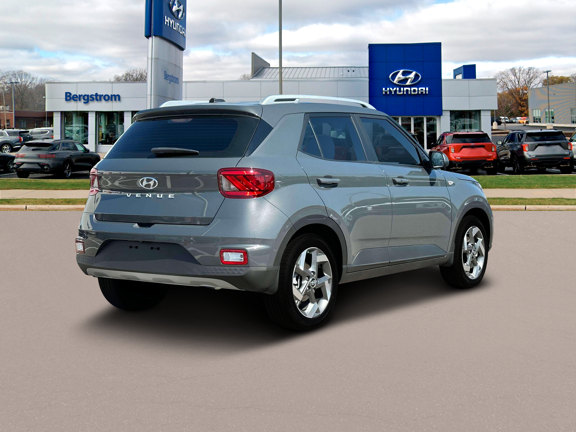 2025 Hyundai VENUE Vehicle Photo in Green Bay, WI 54304