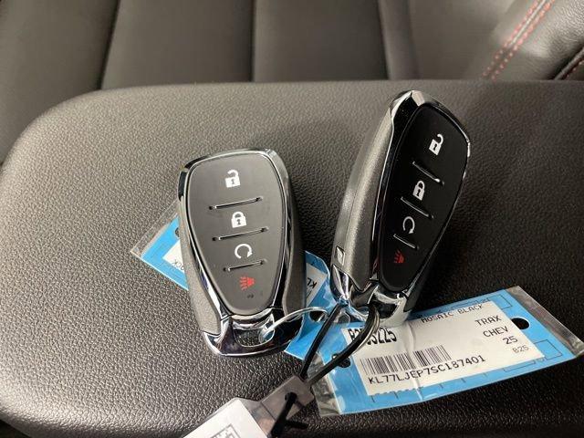 2025 Chevrolet Trax Vehicle Photo in PHOENIX, AZ 85014-3381