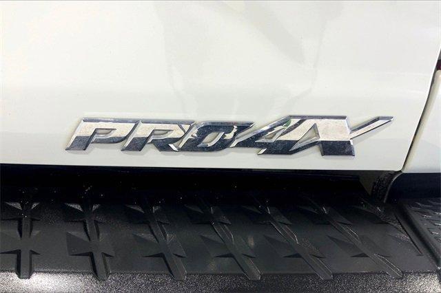 2018 Nissan Titan Vehicle Photo in TOPEKA, KS 66609-0000