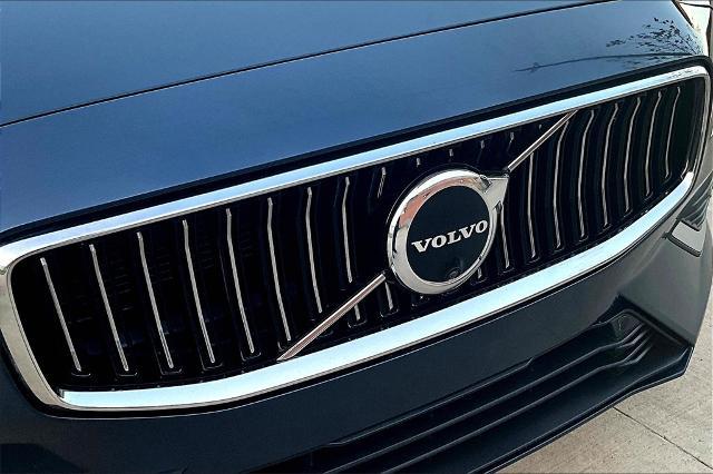 2023 Volvo S60 Recharge Plug-In Hybrid Vehicle Photo in Houston, TX 77007