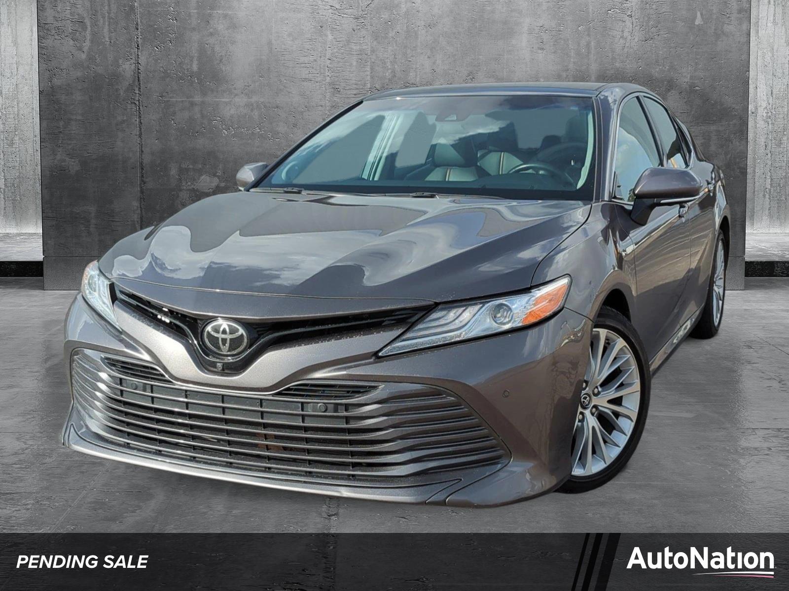 2018 Toyota Camry Vehicle Photo in MEMPHIS, TN 38115-1503