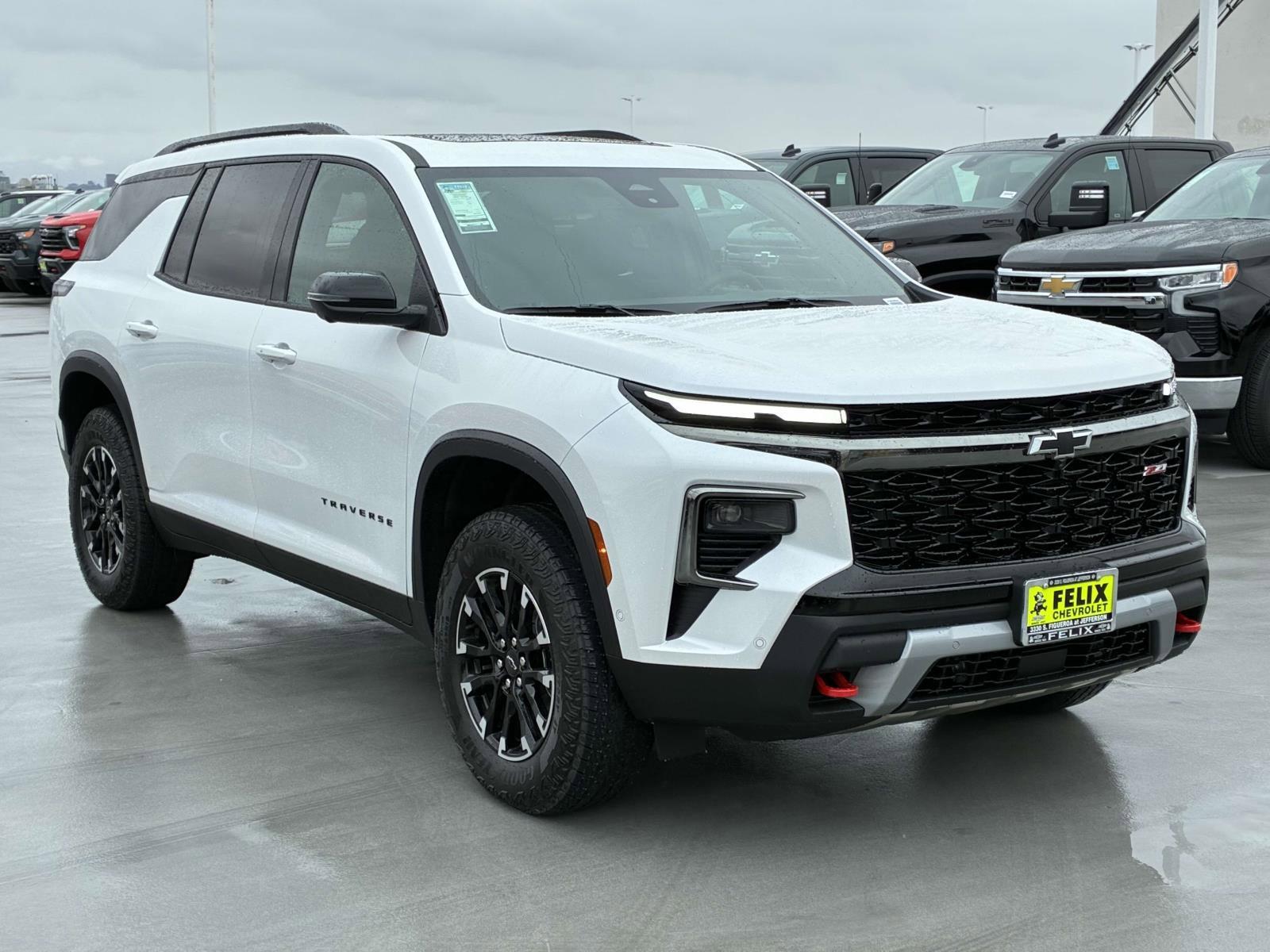 2025 Chevrolet Traverse Vehicle Photo in LOS ANGELES, CA 90007-3794