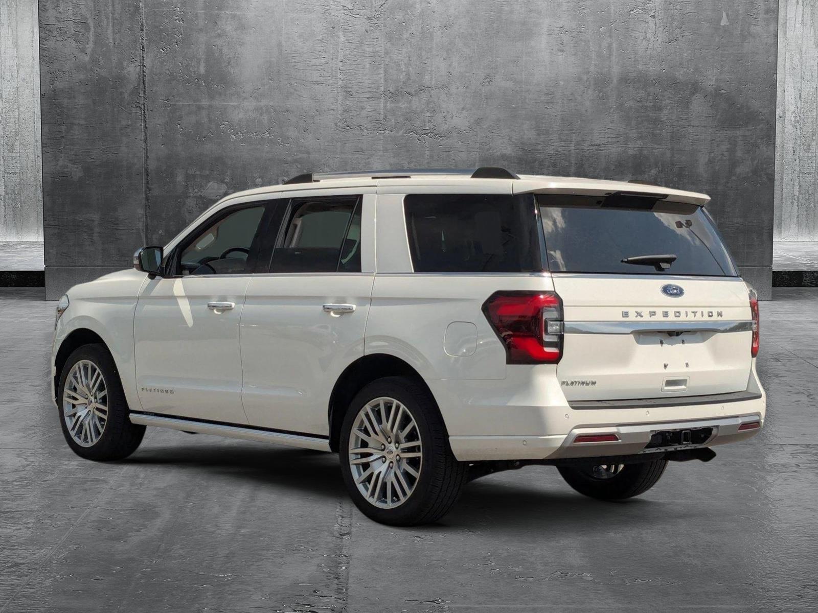2024 Ford Expedition Vehicle Photo in St. Petersburg, FL 33713