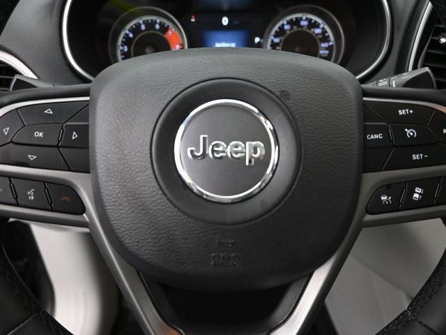 2019 Jeep Cherokee Vehicle Photo in Cedar Rapids, IA 52402