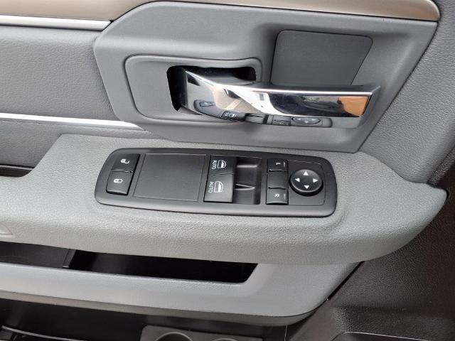 2019 Ram 1500 Classic Vehicle Photo in EMPORIA, VA 23847-1235