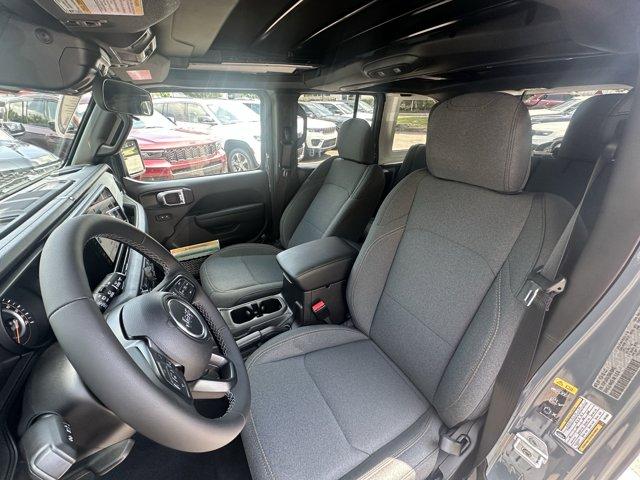 2025 Jeep Wrangler Vehicle Photo in Doylsetown, PA 18901