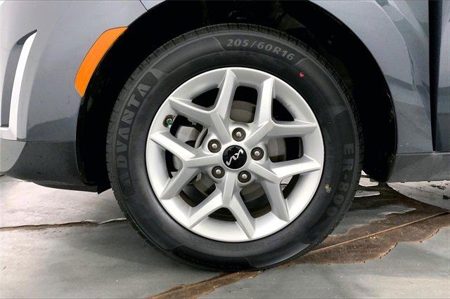 2024 Kia Soul Vehicle Photo in KANSAS CITY, MO 64114-4502